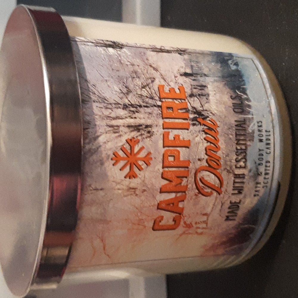 Bath and Body Works-Campfire Donut
